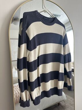 Brandy Melville Navy & Cream Wide Stripe Crewneck Sweater